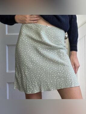 Brandy Melville floral mini skirt